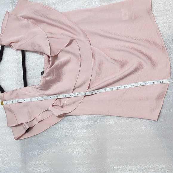 Express Women's Satin-Like Light Pink Flowy Top Size Large - Picture 6 of 7